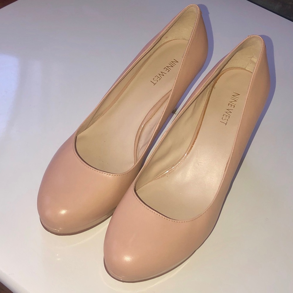Nine West Nude Pumps